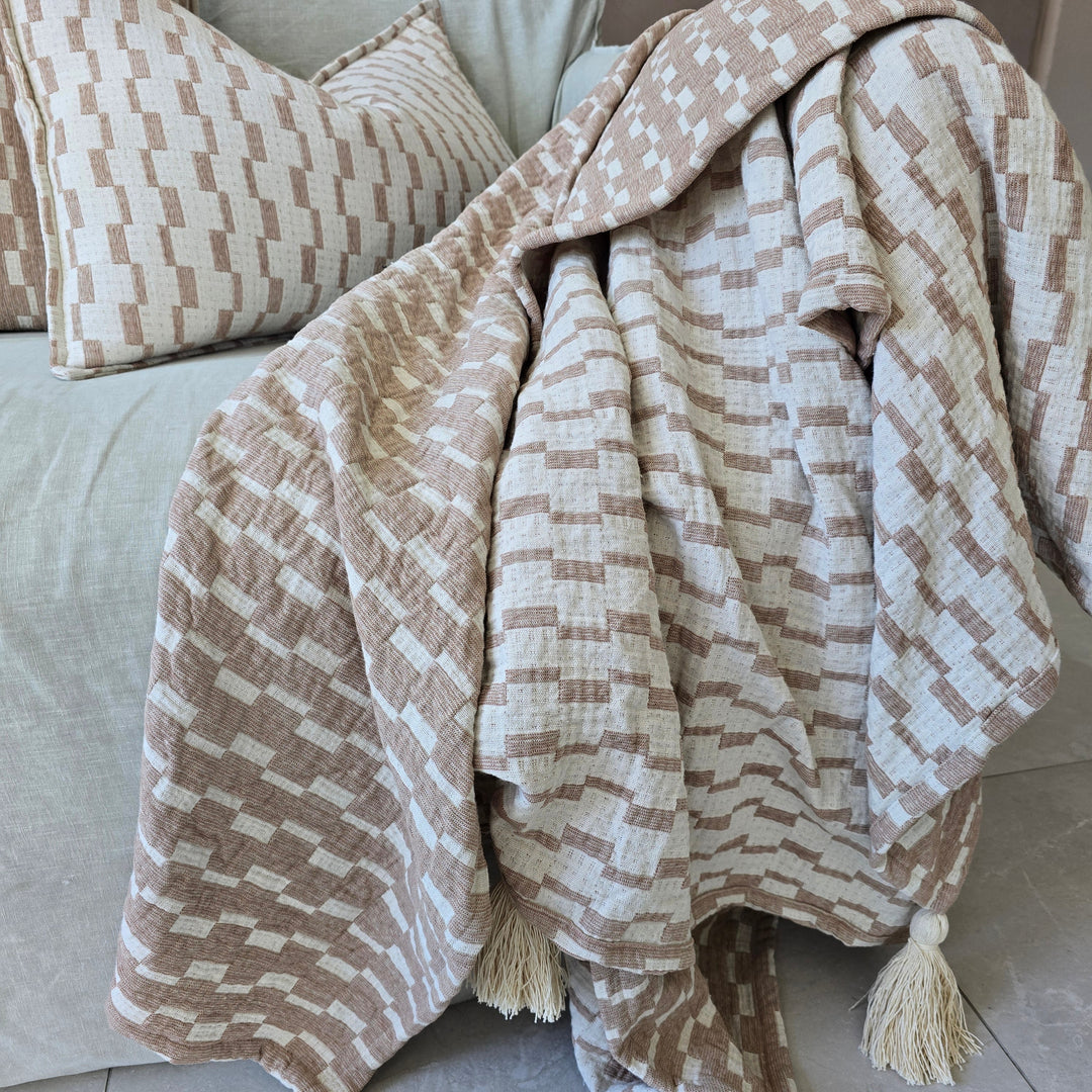 Mosaic Jacquard Double Sided Linen Throw - Mocha Mousse