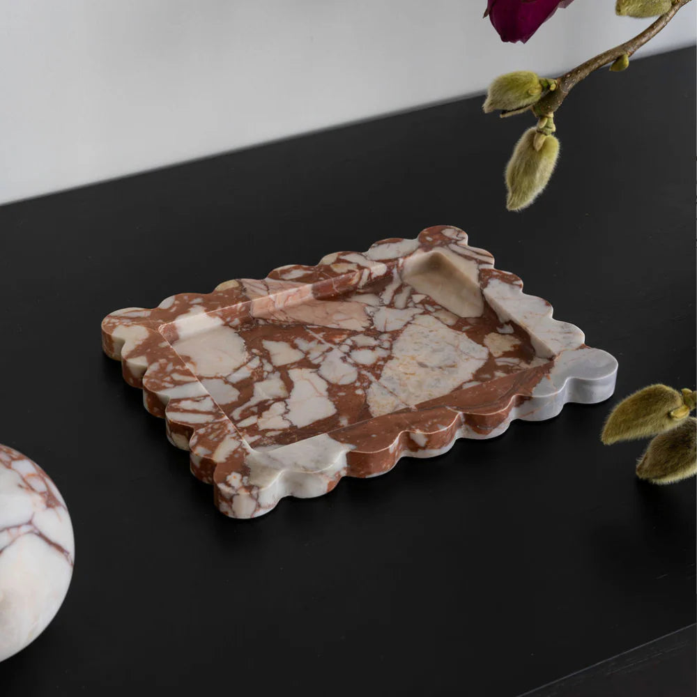 Palazzo Medium Scalloped Tray Brown Calacatta