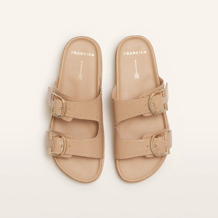 Deon Camel Stud