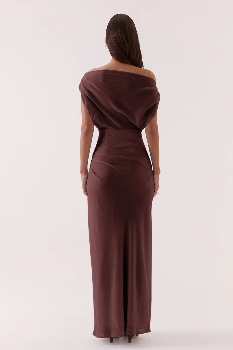 Ada Off Shoulder dress - Chocolate