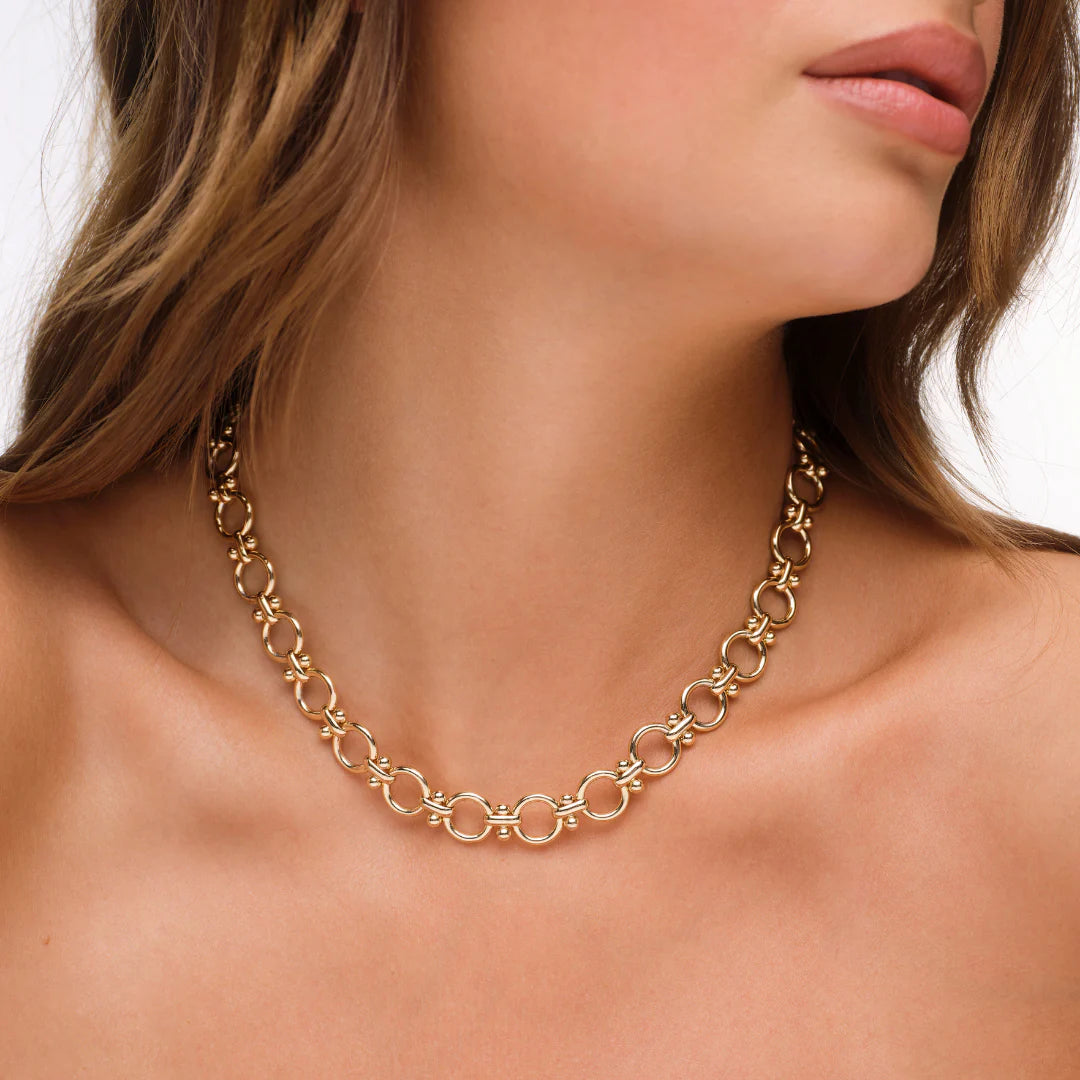 Lulu Circle Necklace - Gold