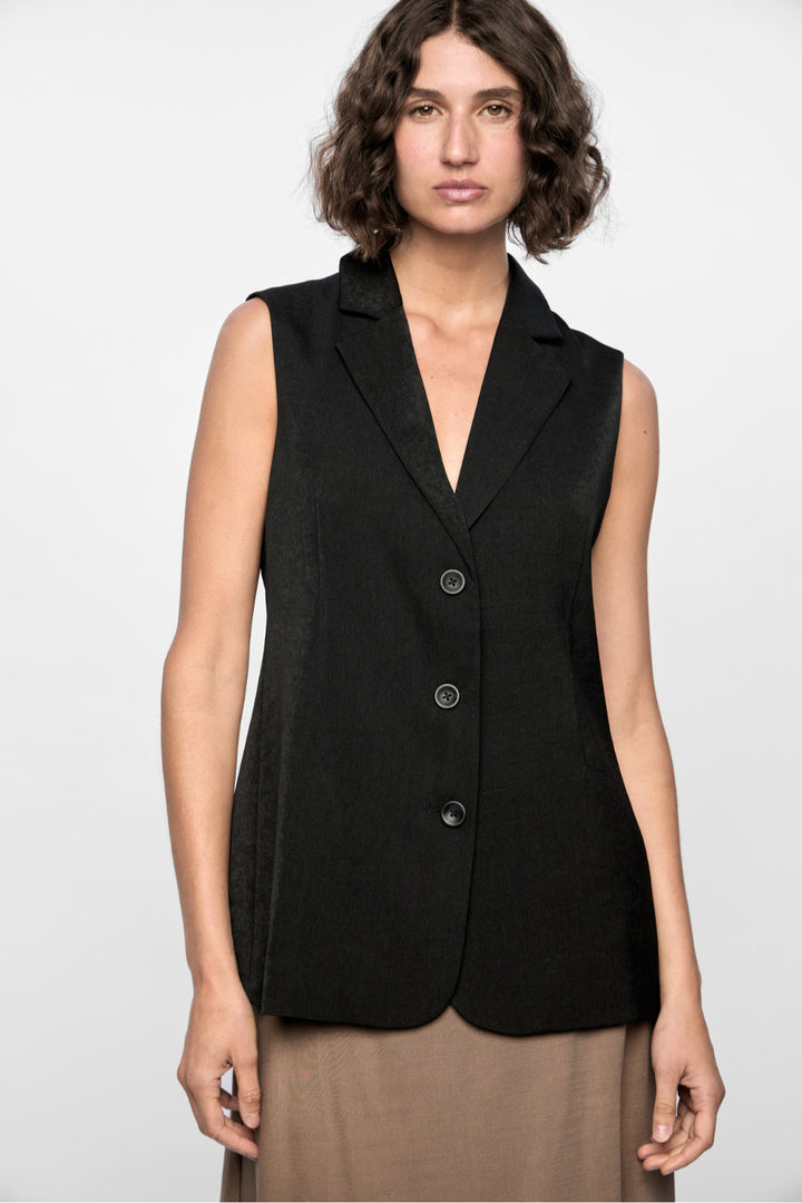 Aiden Vest