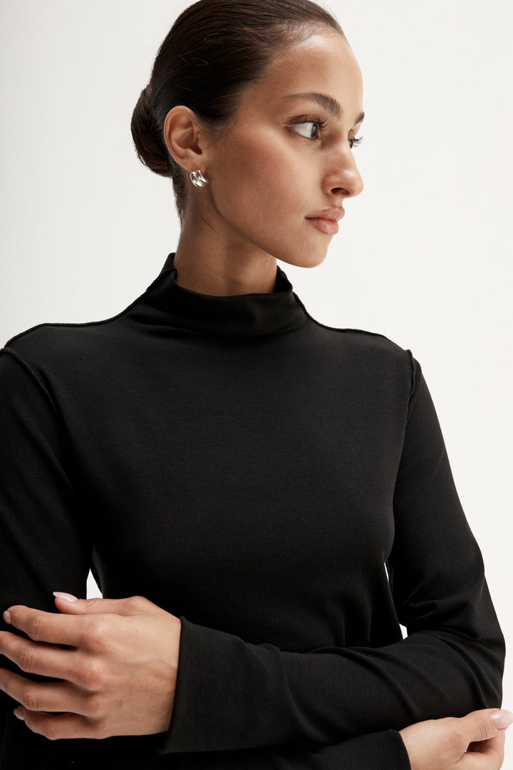 Darby Top Black
