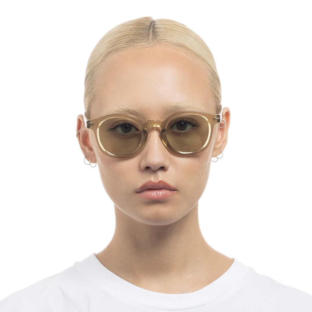 Le Specs Hoodwinked Sunglasses in Olive Leaf