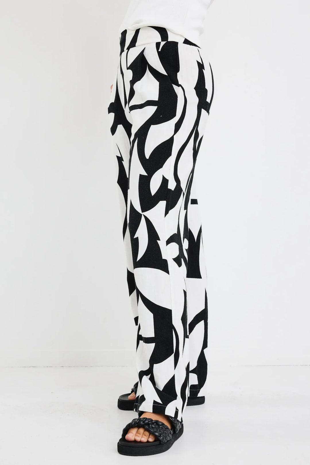 Metropolitan Black White Cutout Print Wide Leg Pants
