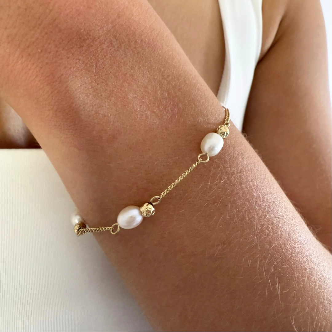 Off Court Pearl Bracelet