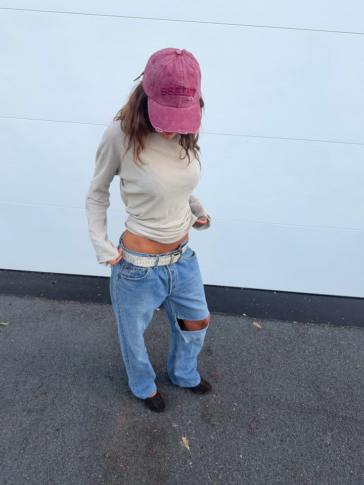 Logo Cap Cherry Acid Wash