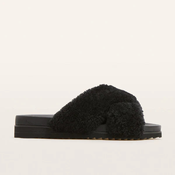 Rebel II - Black Shearling