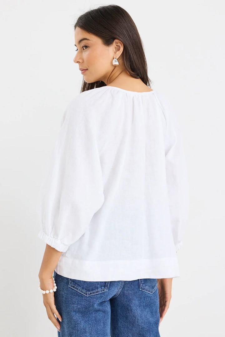 Revolutionary Whjte Linen LS Top
