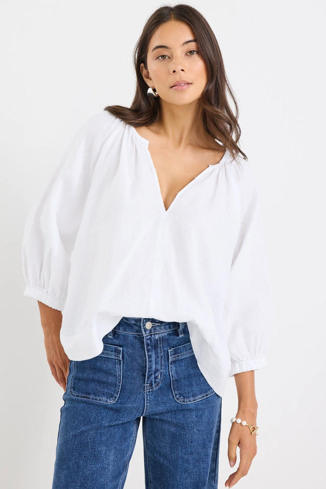 Revolutionary Whjte Linen LS Top