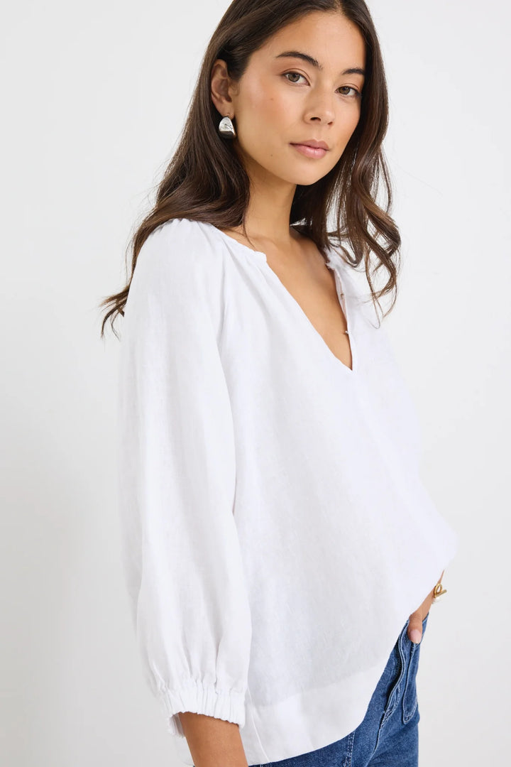 Revolutionary Whjte Linen LS Top