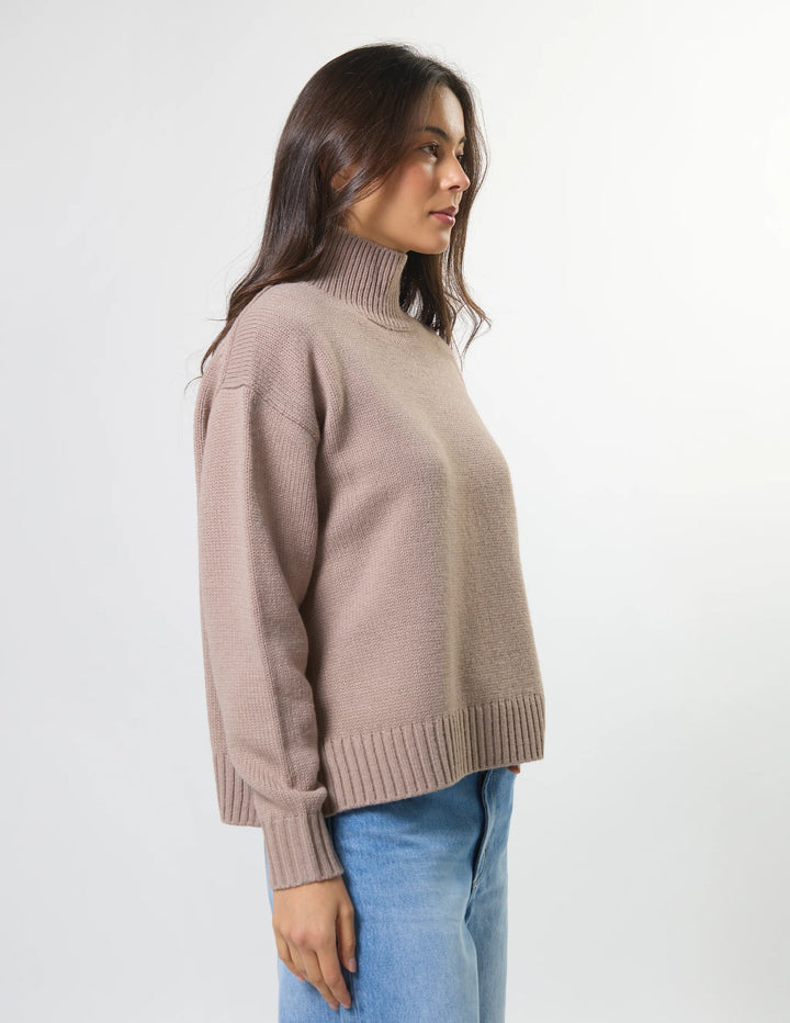 Tessa Knit - Platinum