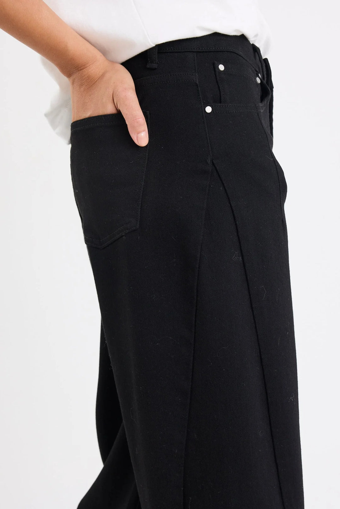 Graduate Jet Black Stretch Barrel Jeans