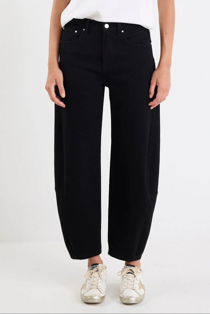 Graduate Black Stretch Barrel Jean
