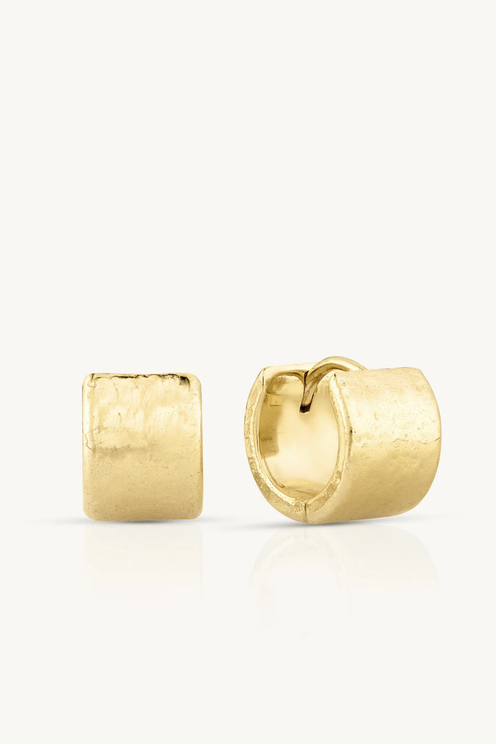 Zahra Gold Huggies