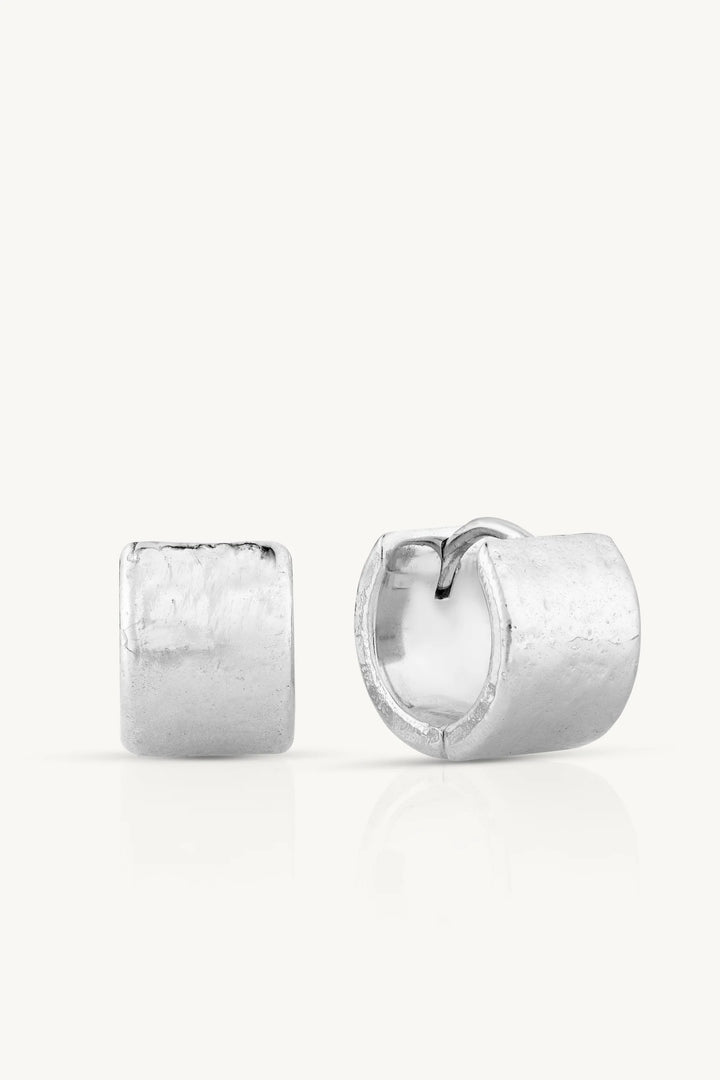 Zahra Silver Huggies