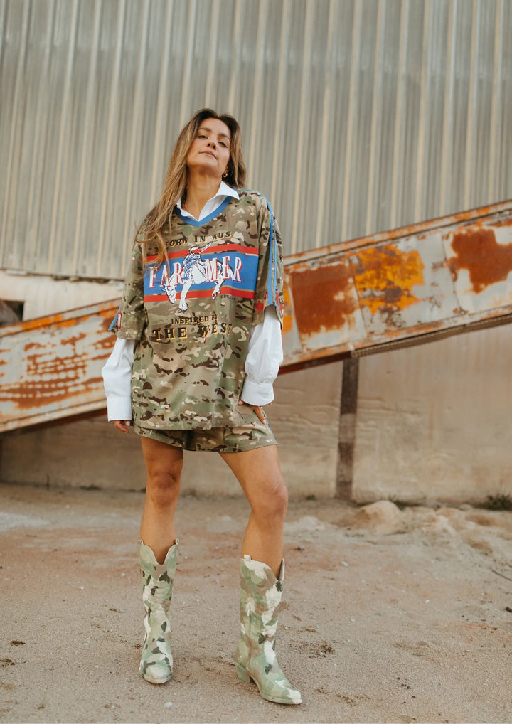 Camo Born In Australia Vee