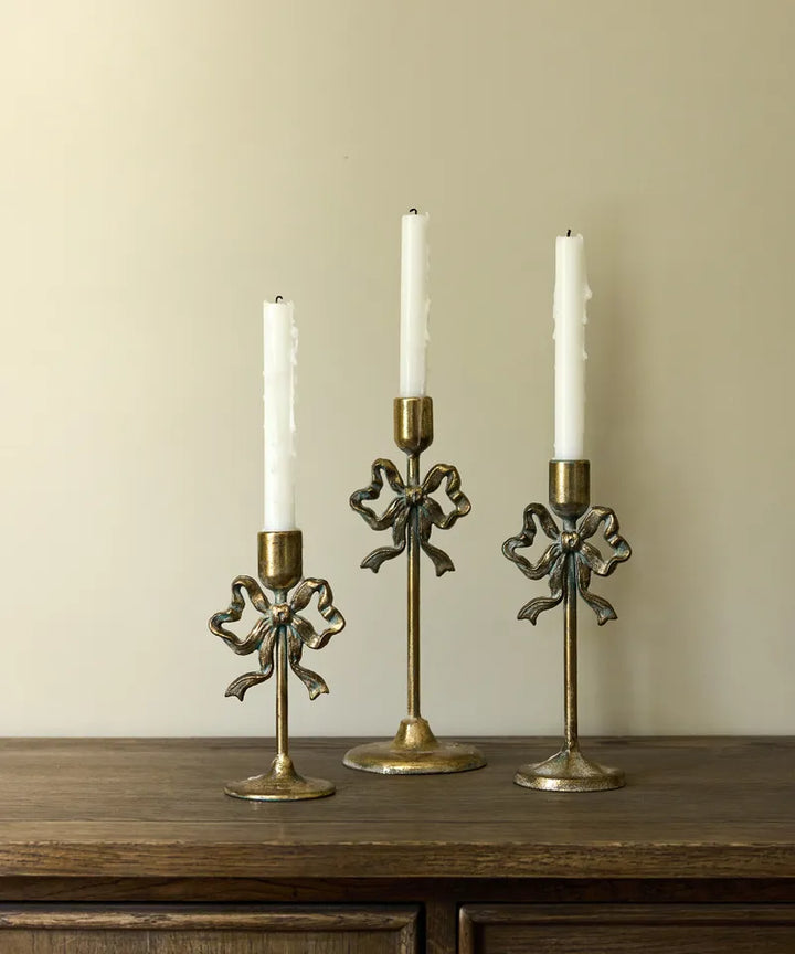 Bow Design Candleholder