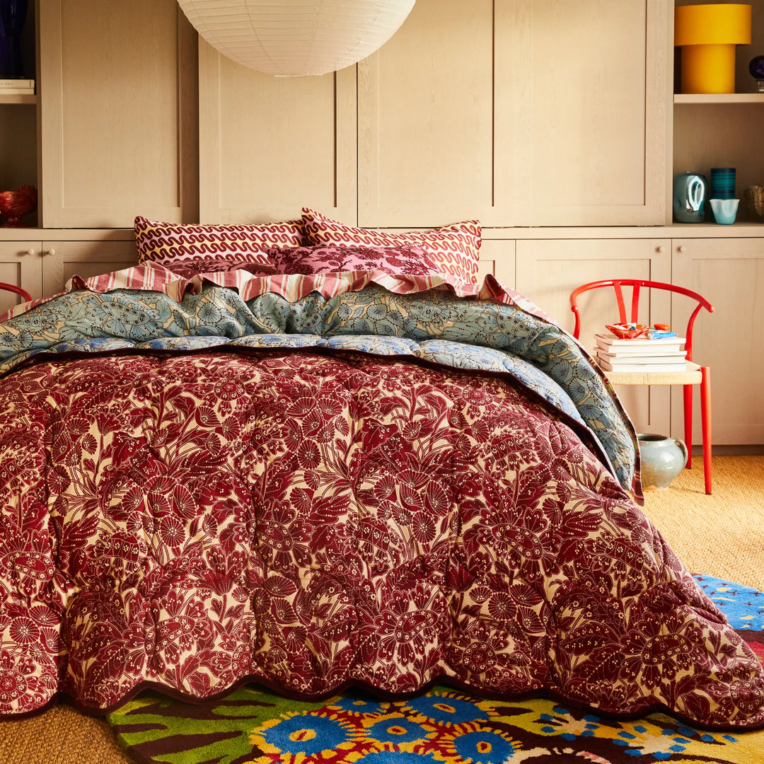 Lucia Scalloped Coverlet