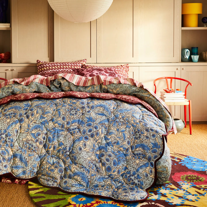 Lucia Scalloped Coverlet