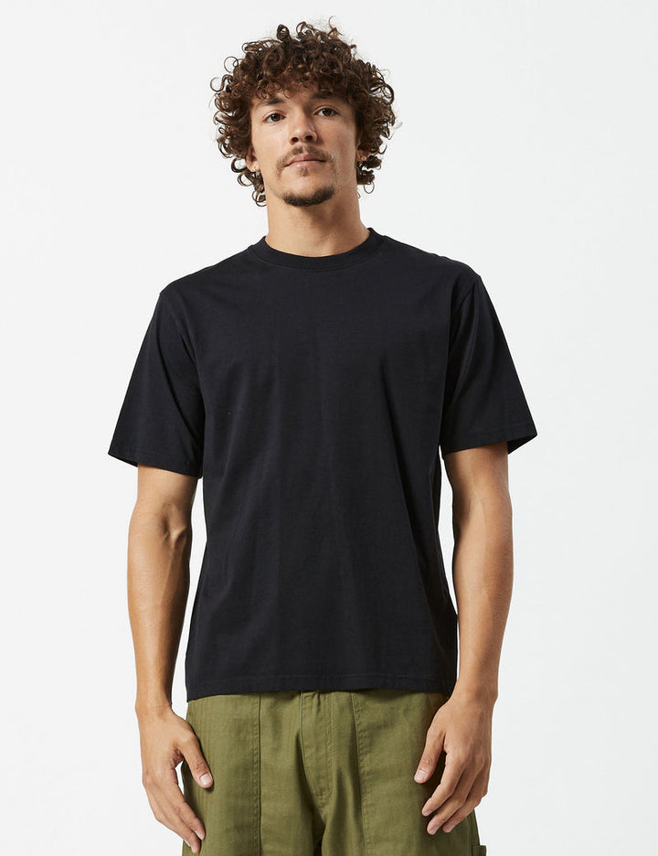 Reginald Tee - Black