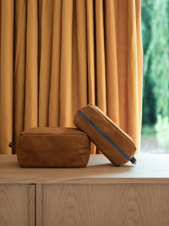 Marlo Contrast Washbag - L