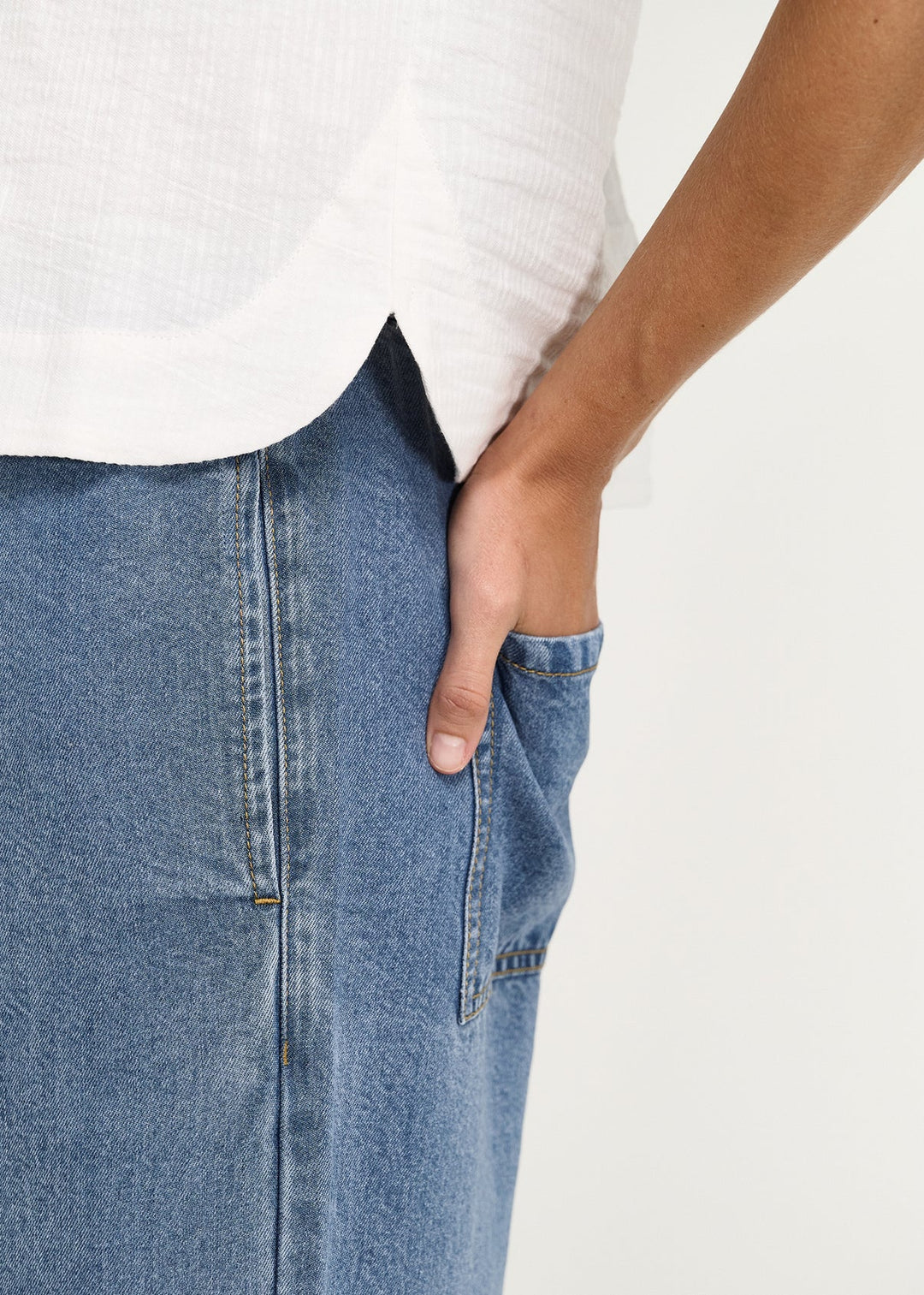 Talia Chambray Relaxed Pant